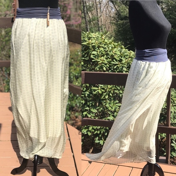 Covet Boho Light Yellow Square Tile Silk Maxi - Picture 2 of 7